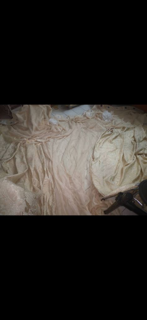 2 très grands rideaux 2 panneaux neuf