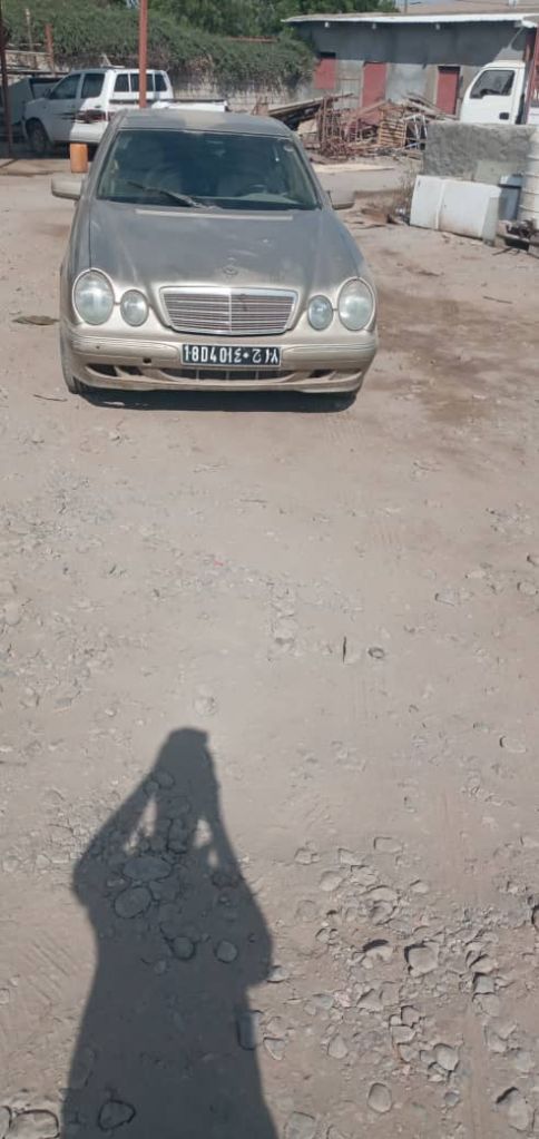 Voiture mercedes benz