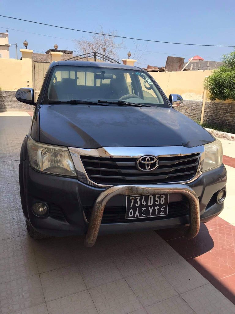 Voiture pickup Hilux 2013