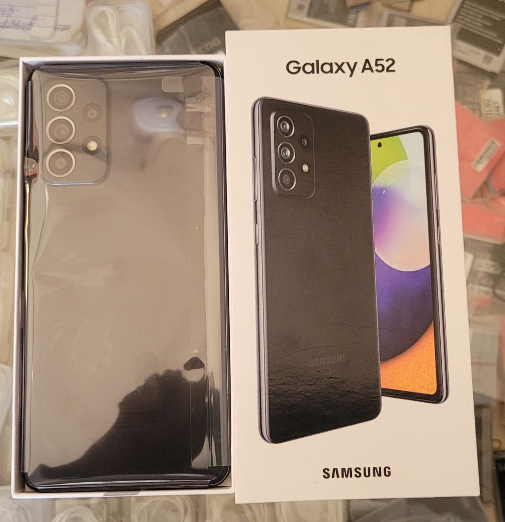 SAMSUNG A52 (NOUVEAUX)