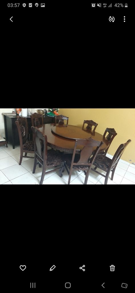 Table à manger en bois