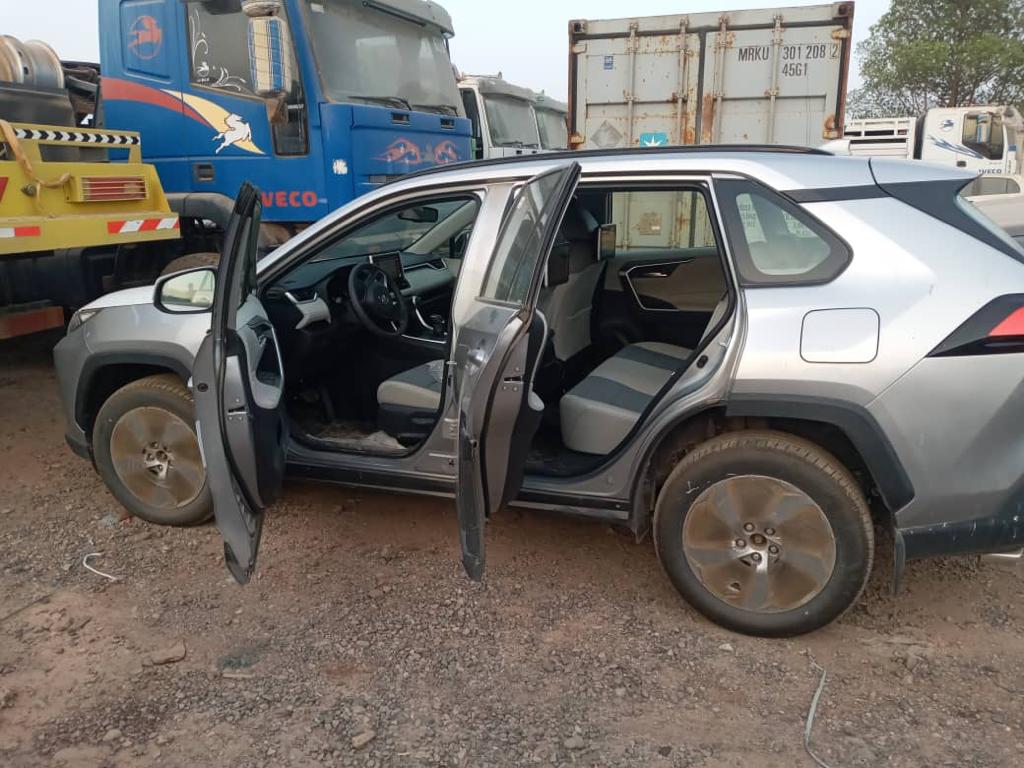 TOYOTA RAV4 2020 FLAMBANT NEUVE A VENDRE