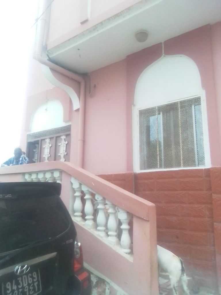 Location d\'une maison composée d\'un appartement situe a Balbala 11