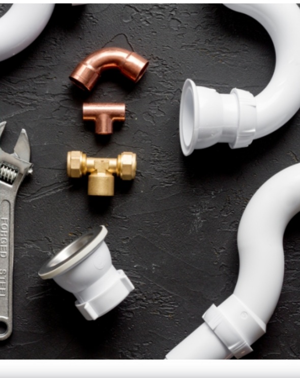 UN PLOMBIER PRO A VOTRE SERVICE