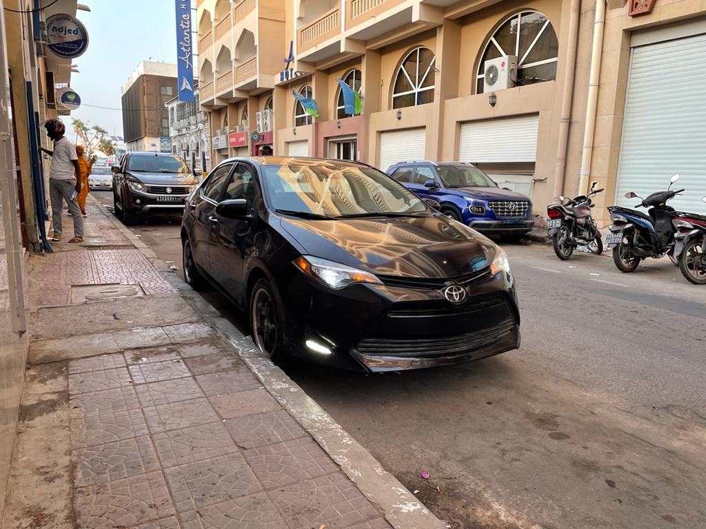 TOYOTA COROLLA 2017