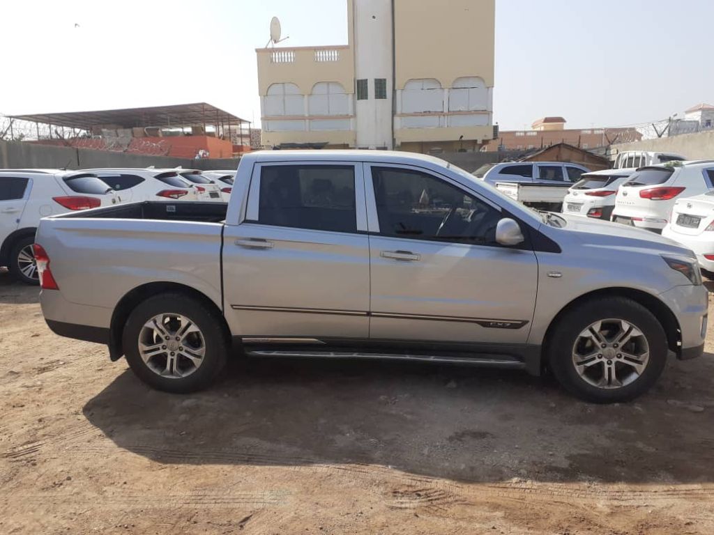 À louer Korando Pick up sports 4WD 2015