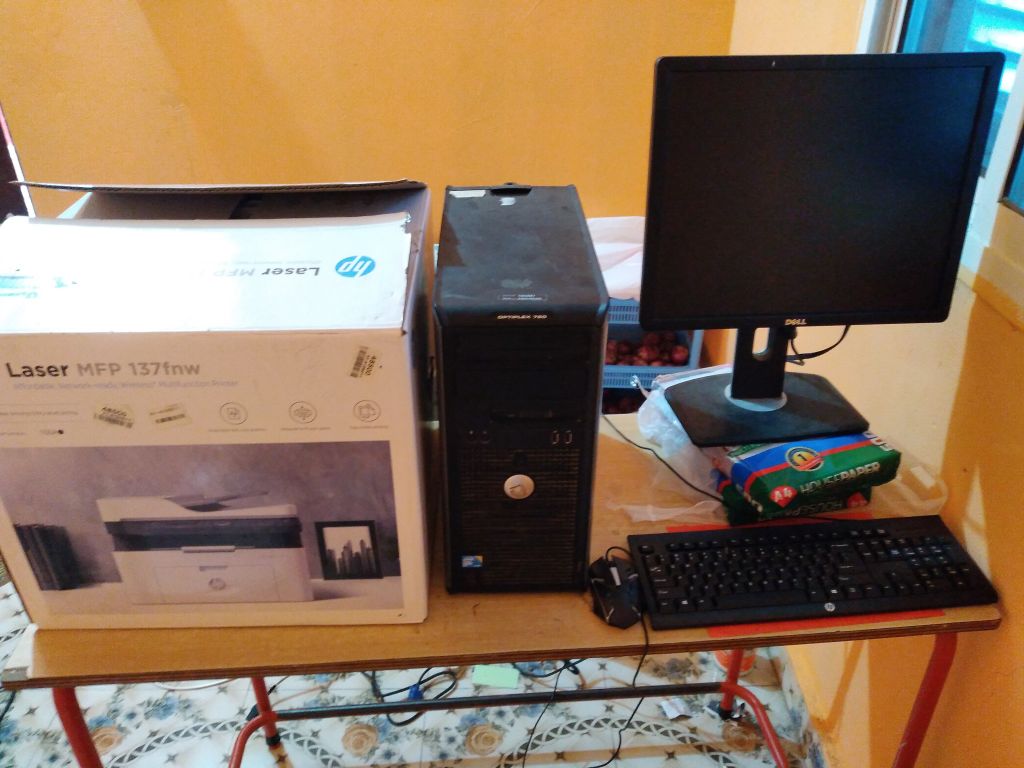 La Vente D Une Photocopieuse Et D Un Ordinateur Complet A Djibouti