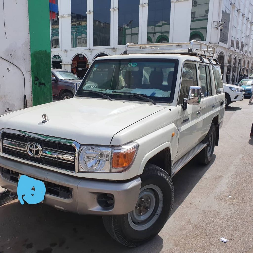 Toyota Land Cruiser Hardtop à Djibouti 8036