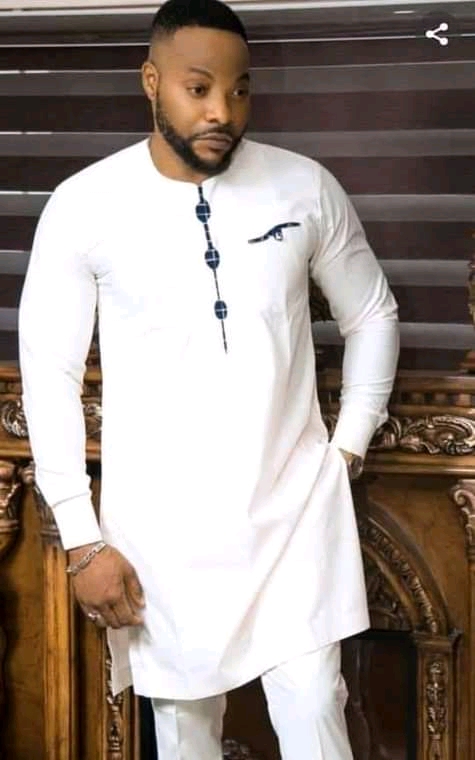 Tunique disponible à Djibouti