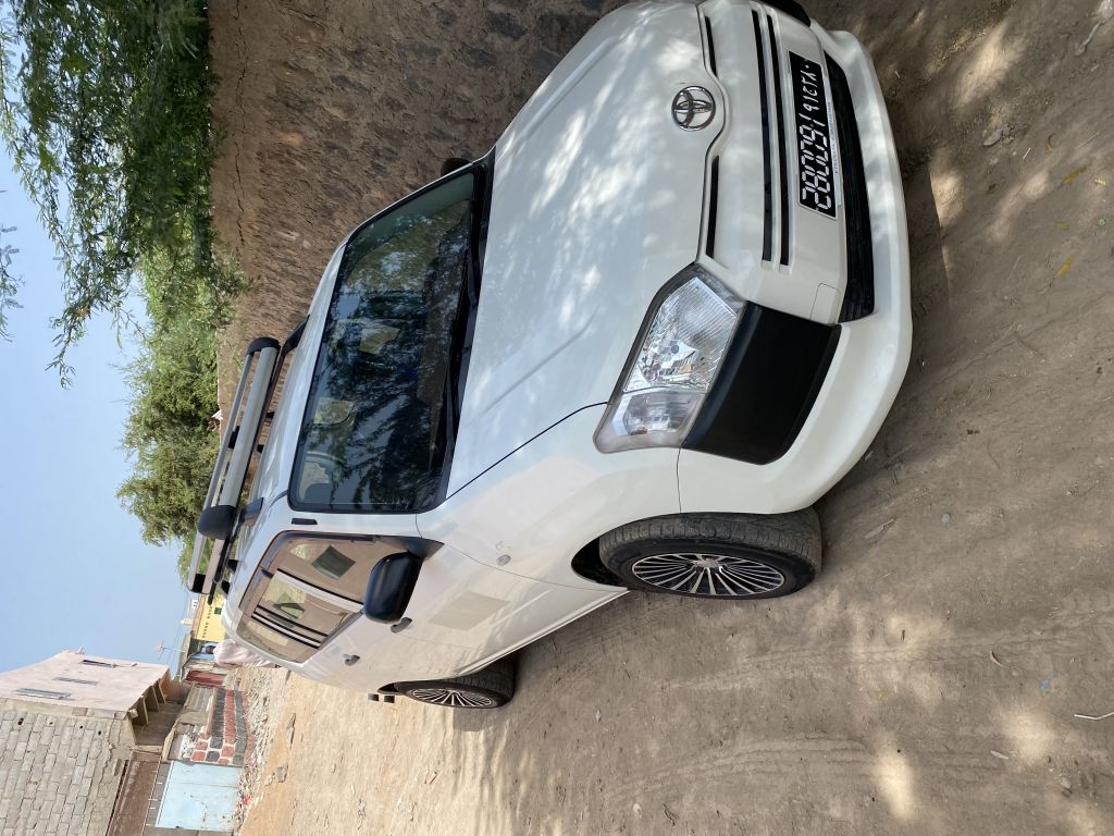 Toyota Probox année 2016