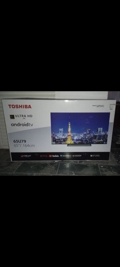 Écran plat Toshiba 65\
