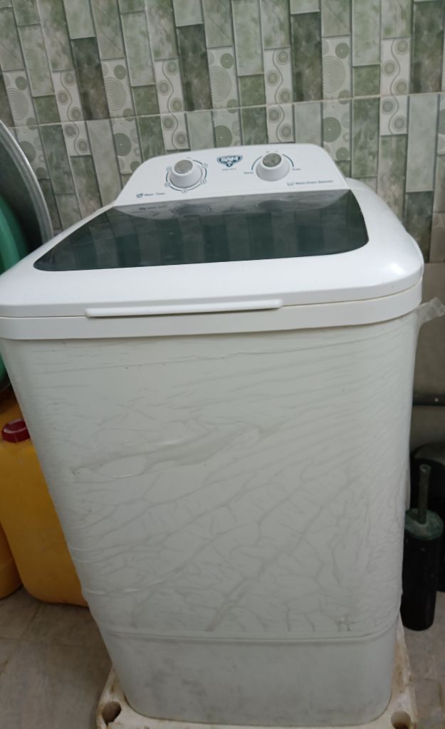 Lave linge utilisee qu\'un seul mois - emballé