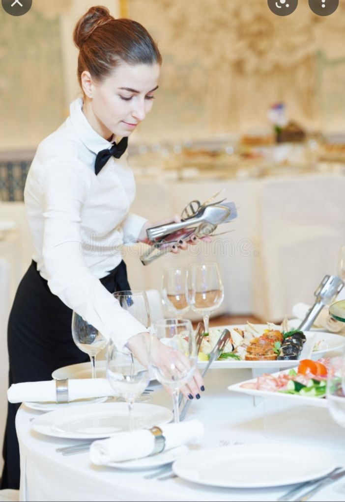 Recherche Boulot serveuse