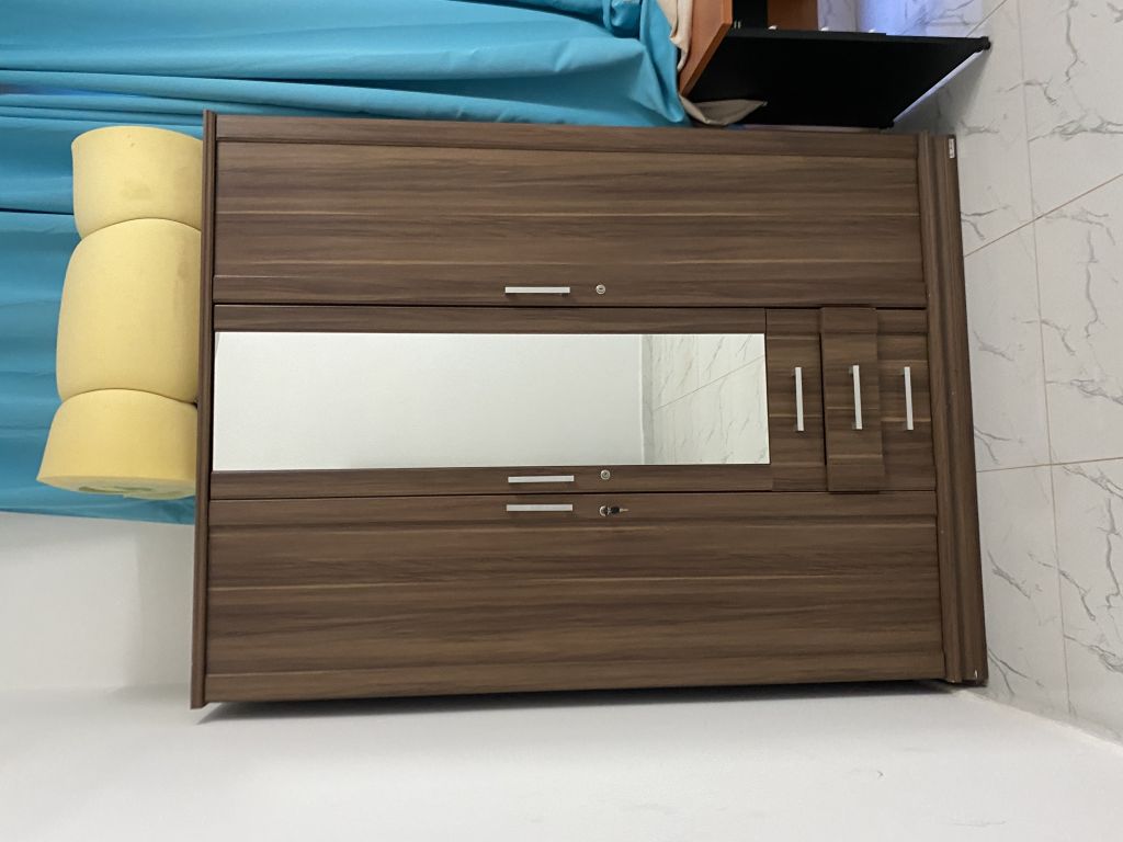 2 armoires en bon ètat. à Djibouti