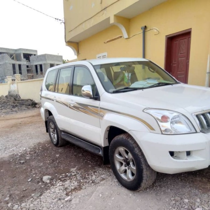 Toyota Prado LG-120