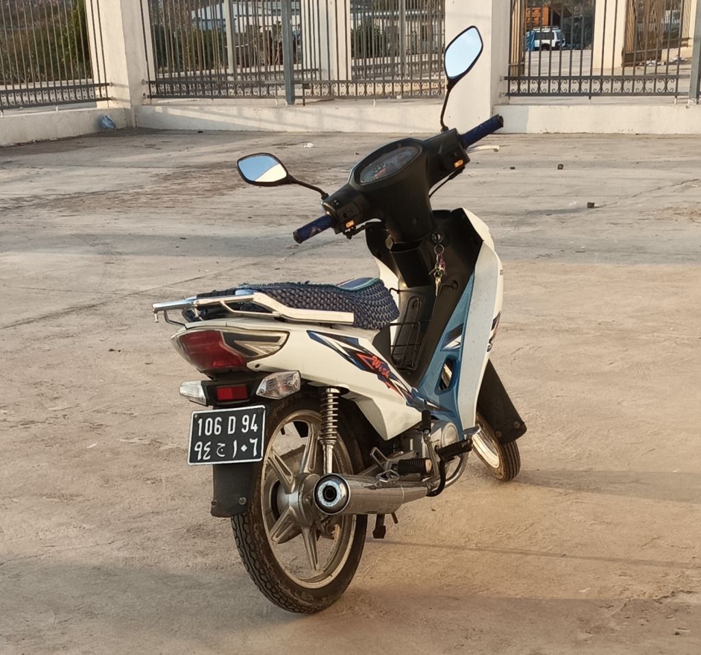 Moto Jincheng 110cc WISH à Djibouti
