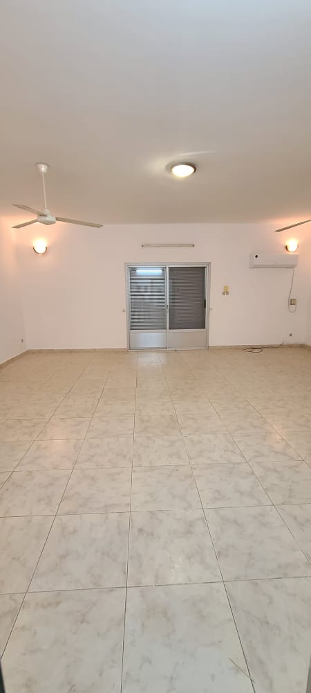 Appartement F4 haut standing à Gabode 5 avec climatiseurs et parking inclus