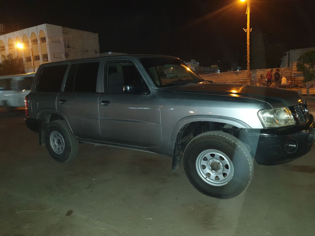 Nissan Patrol Y61