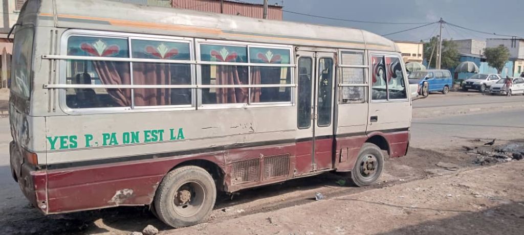 Bus pour Transport de Personnel