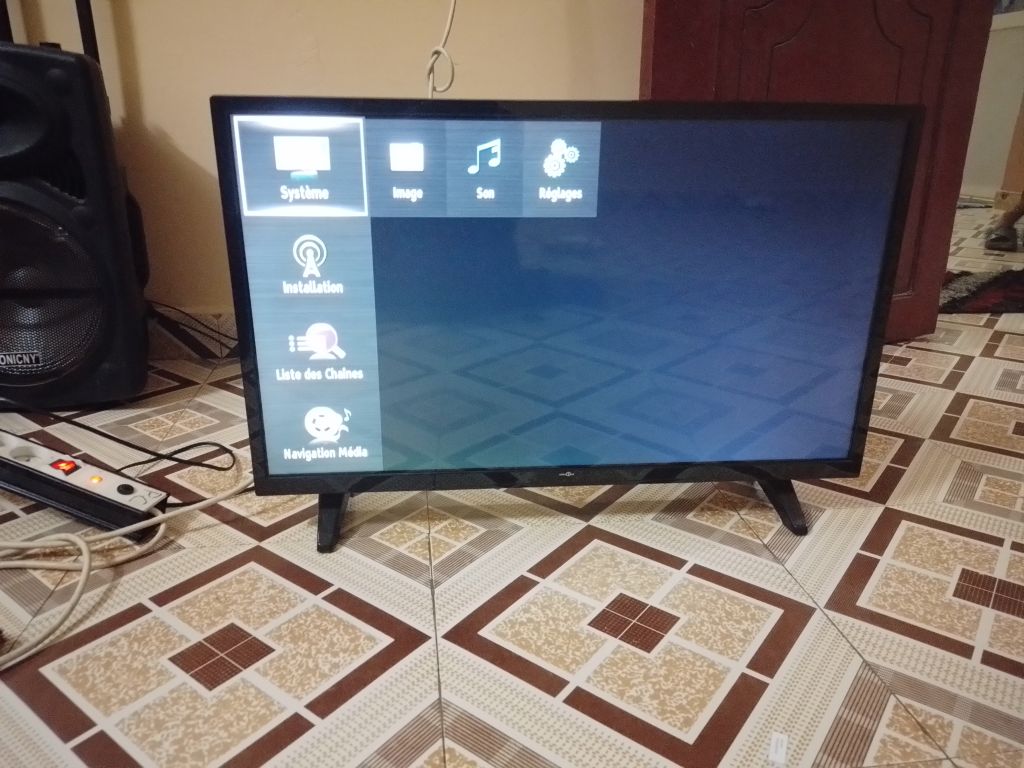 Ecran Plat 32 Pouce High One