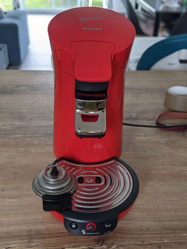 Machine à Café Nespresso Vertuo Next Rouge - Très Bon état - Modèle 11707