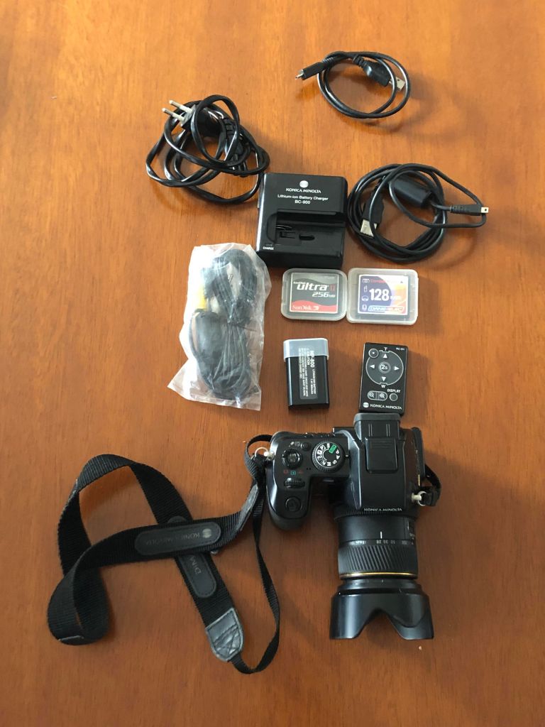 Appareil Photo Konica A4 - Occasion - Fonctionnel Avec Marques D'usure