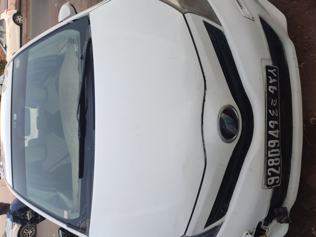 Voiture Vitz qui n\'a pas roulé depuis un an à Djibouti