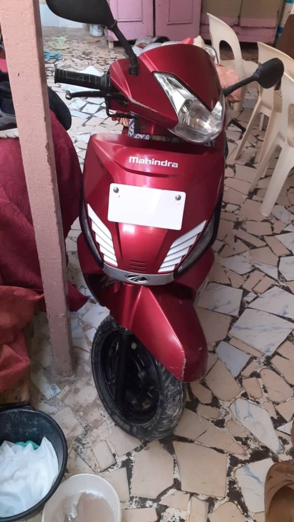 Scooter solide et disponible de suite