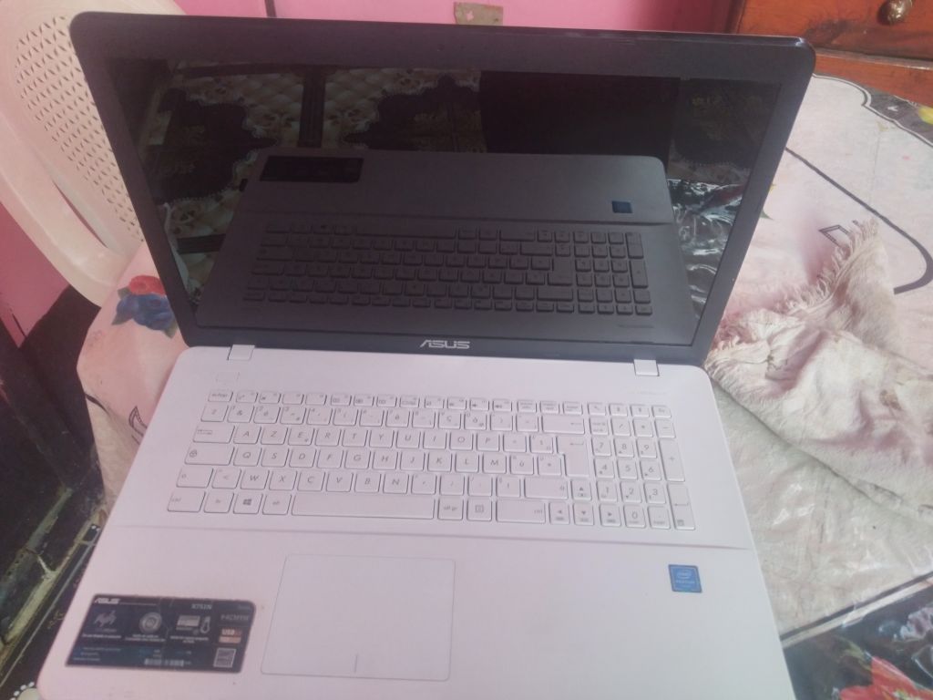 Laptop Assus