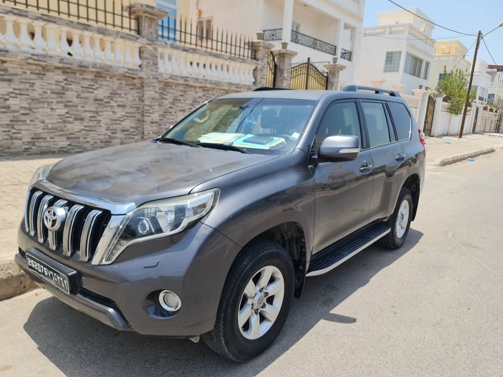 Toyota Prado VX diesel automatique 2017 en très bon état