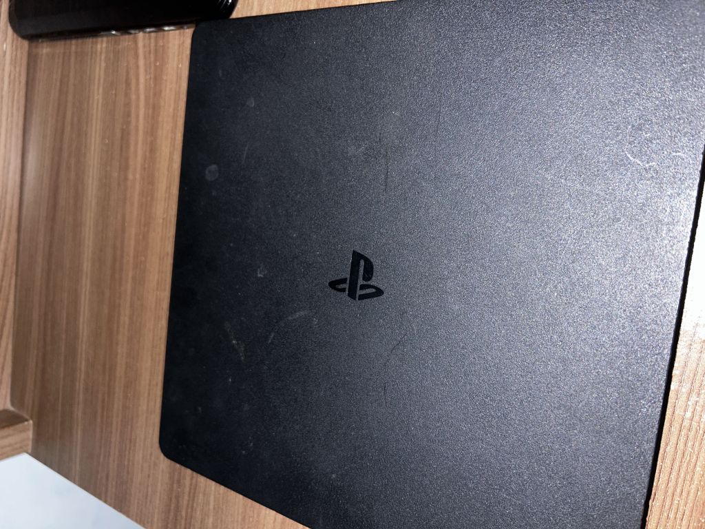 Console PS4 Slim