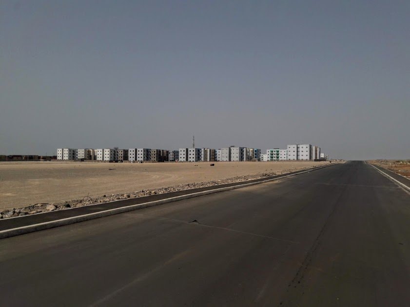 TERRAIN A VENDRE/ PLOT OF LAND FOR SALE