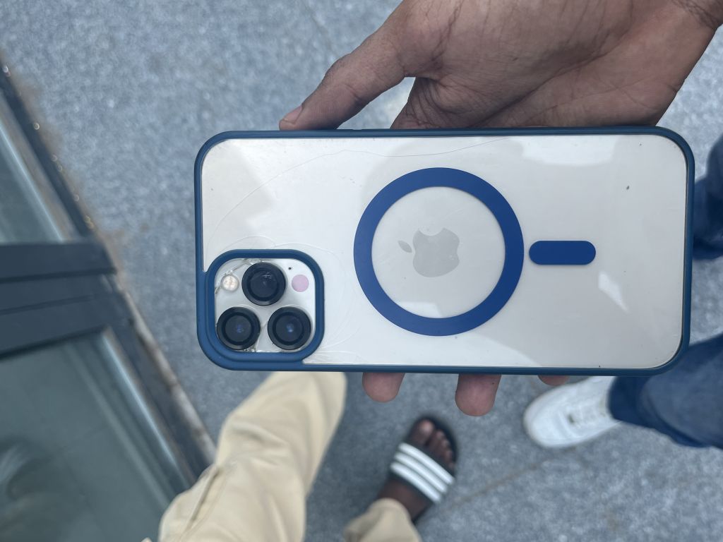 Téléphone IPhone 12 Pro Max