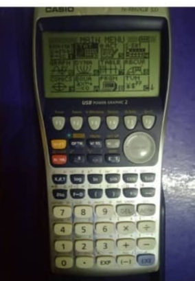 Calculatrice graphique en excellent état à Djibouti