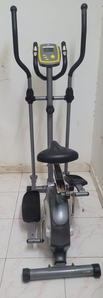 Vélo elliptique très utilisé