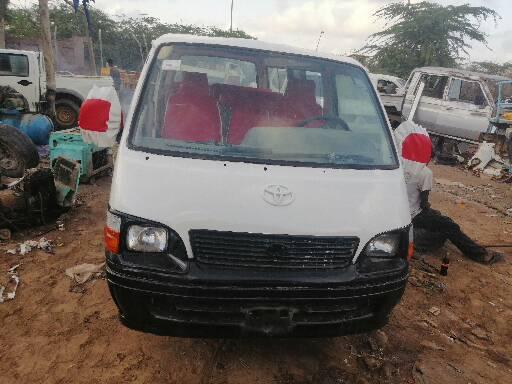 Mini-Bus Toyota Hiace