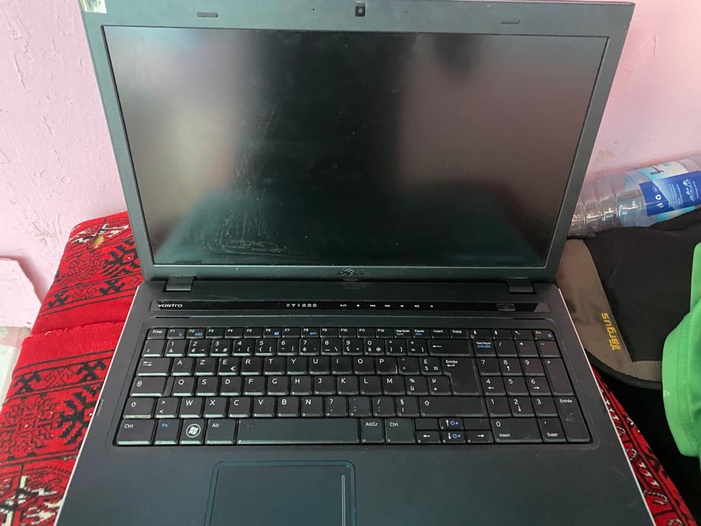 Ordinateur Toshiba Portege 13,3" – I3 6e Gen, 2-en-1, Windows 10 – Occasion