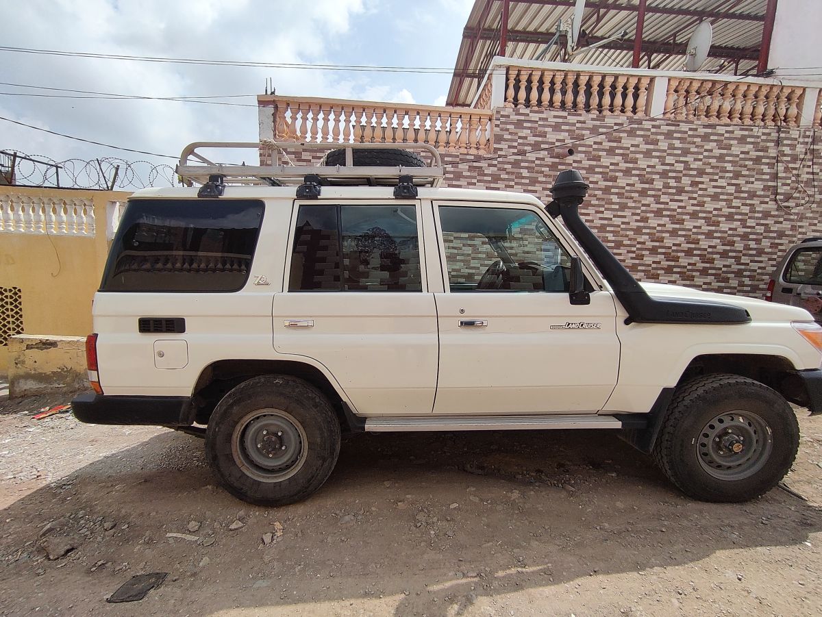 Toyota Land Cruiser Hardtop 2021, très bien entretenue