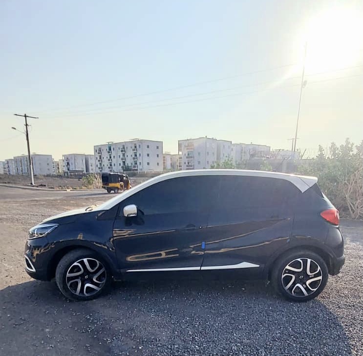 RENAULT SAMSUNG modèle QM3 année 2015