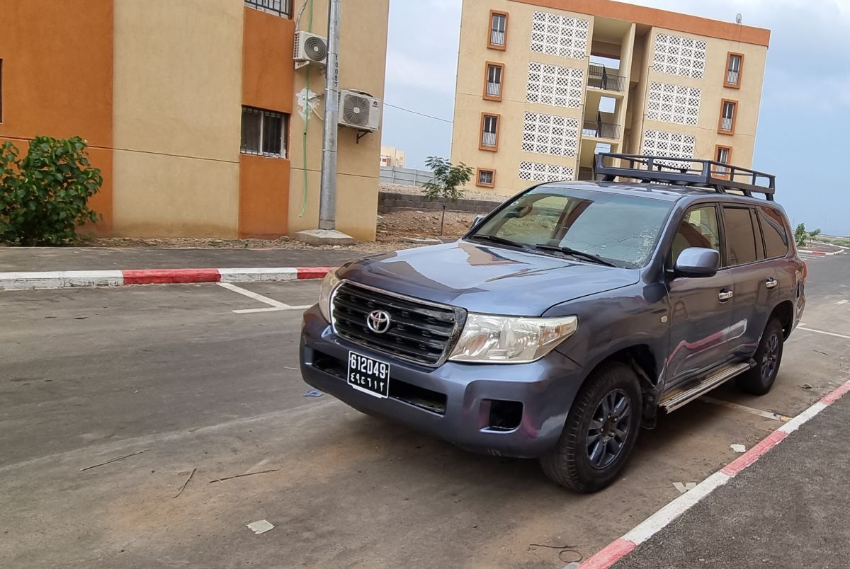 Voiture Toyota V8 2007/2008, bon état, 153,000 km