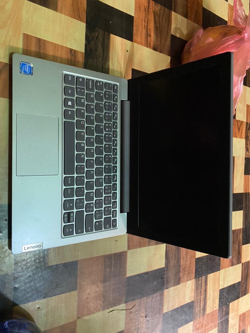 Pc portable de marque Lenovo