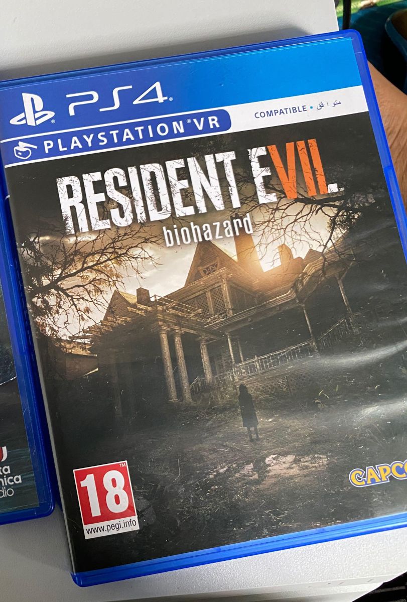 RESIDENT EVIL 7 -PS4
