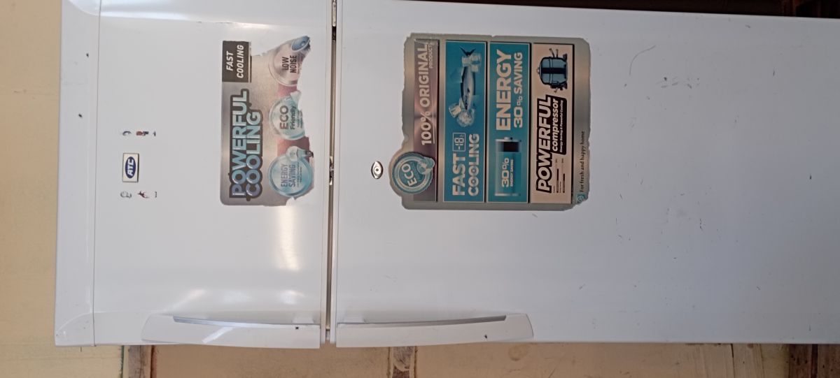 Réfrigérateur ATC économique, en excellent état