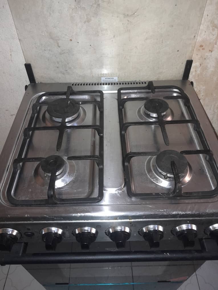 SOGELUX Cuisinière à gaz CG9501 Butanette blanche