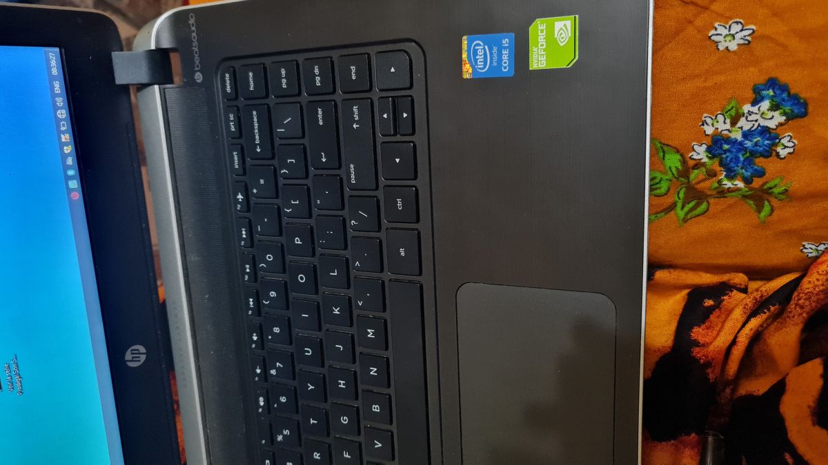 Ordinateur portable Intel Core i5, bon état, bonne mémoire