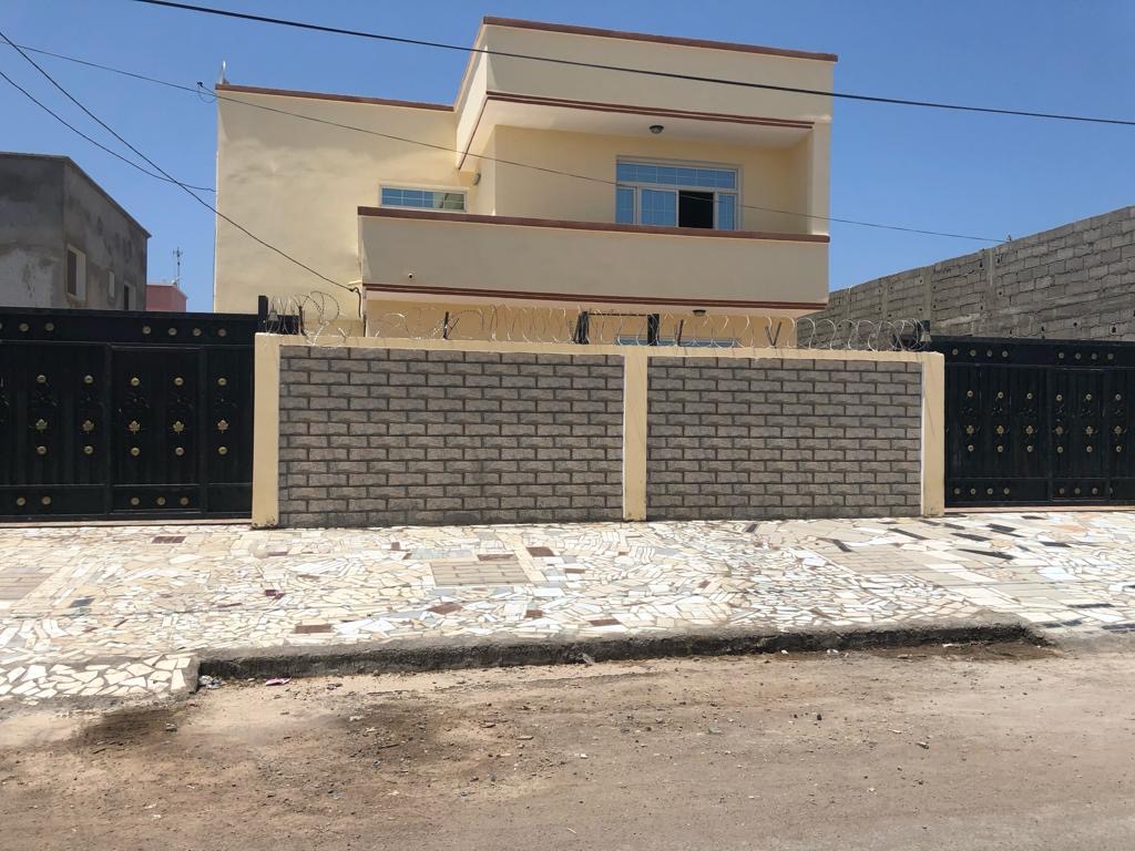 Appartement F6 avec parking à louer, cité Salines Ouest