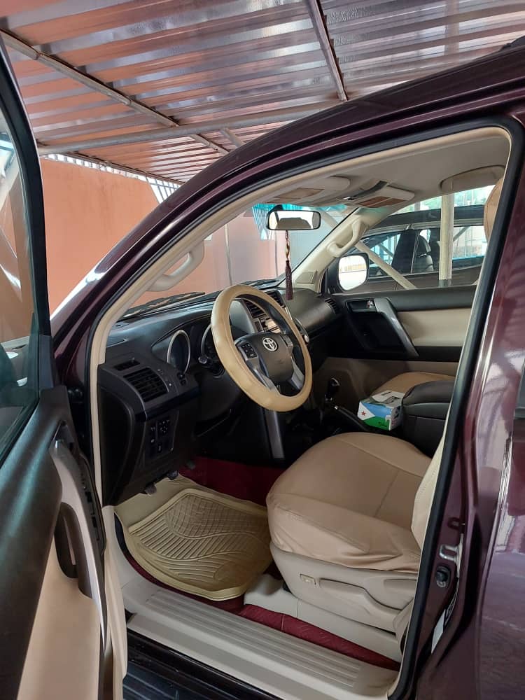 Location Toyota Prado D89 - Confort maximal, propre