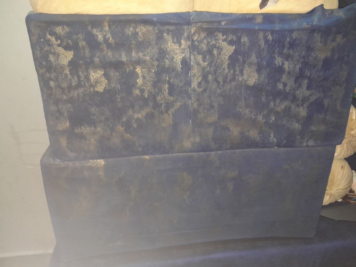 Salon en forme L, peu utilisé et de bonne qualité