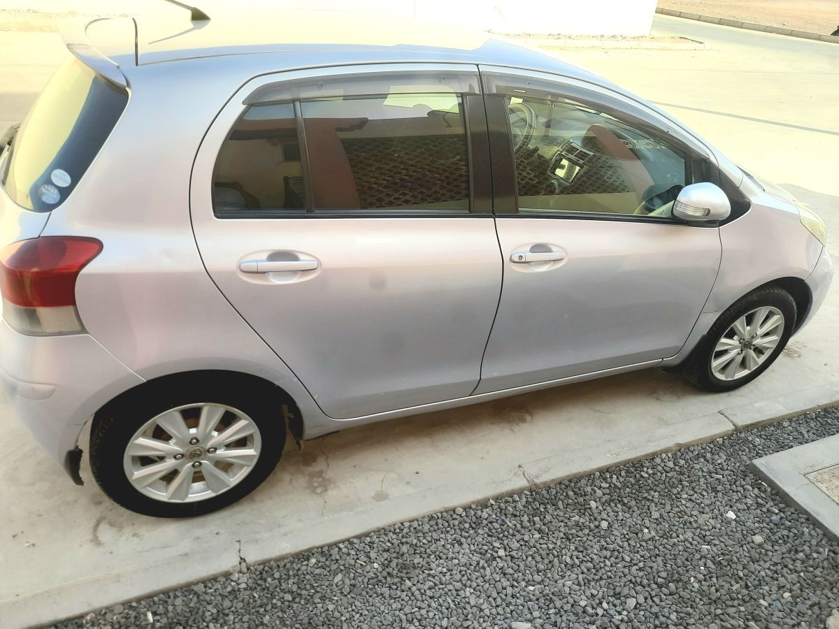 Toyota Yaris 2010, automatique