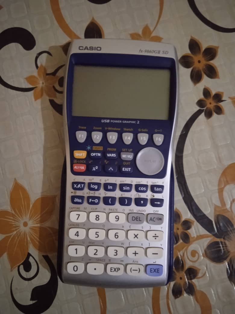 Calculatrice Graphique en excellent état, prix négociable